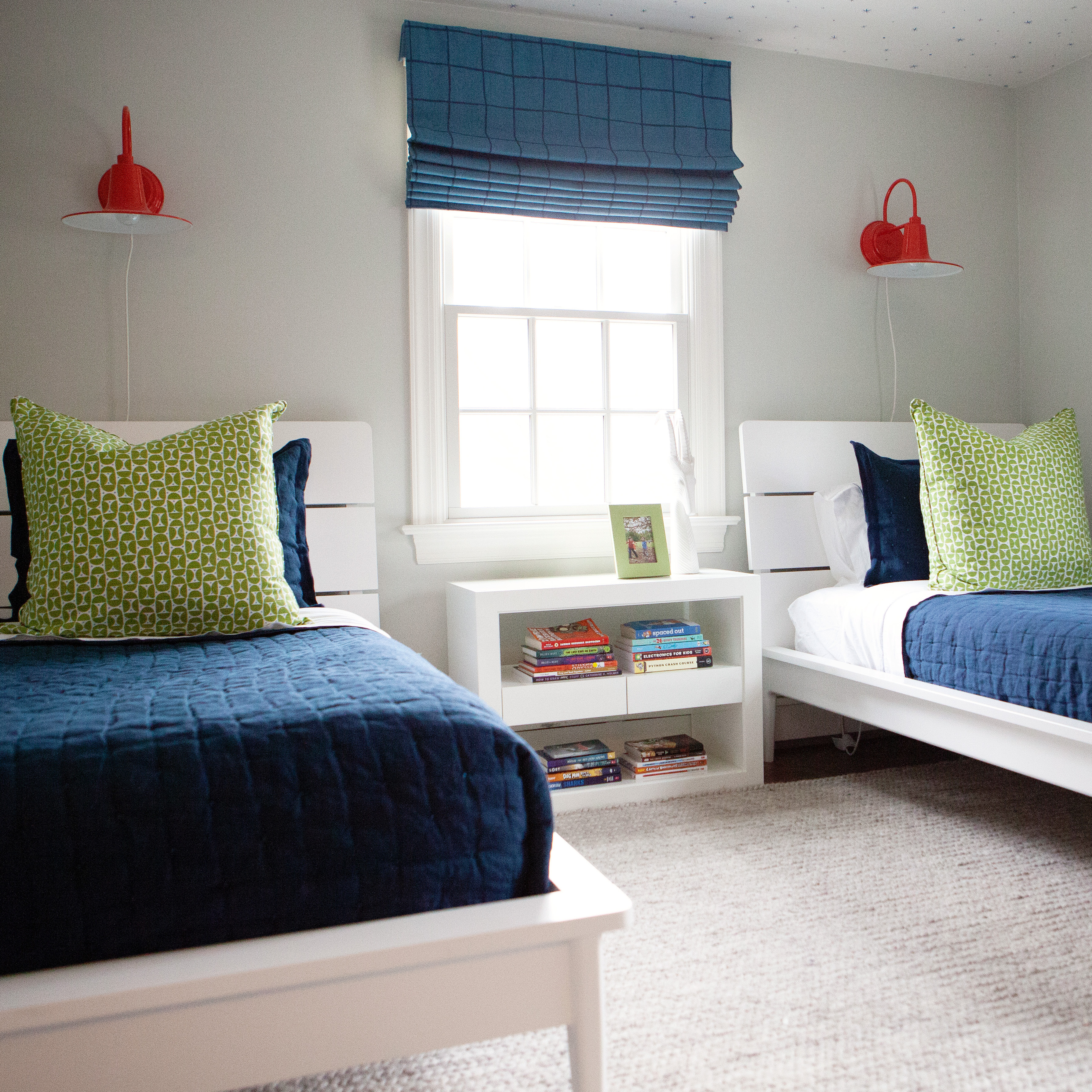 Sterling Wall Sconce | Photo Courtesy of Bentley Waters www.bentleywaters.com
